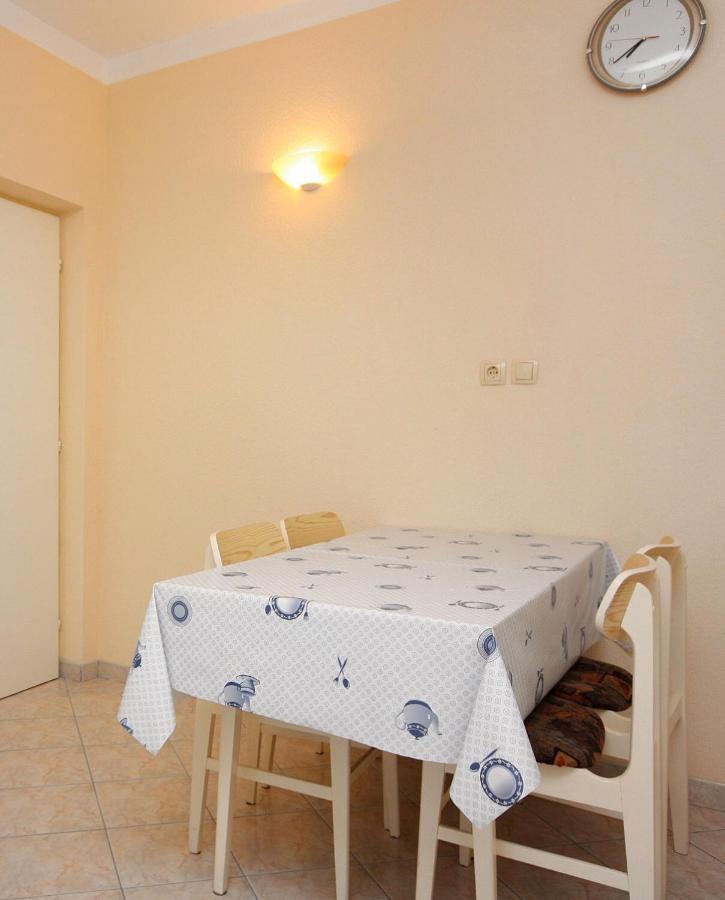 Apartment Kampor 4972B Екстер'єр фото